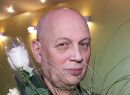 Məşhur rus yazıçı öldü