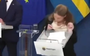 Yeni nazir mətbuat konfransı zamanı huşunu itirdi - VİDEO