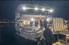 İstanbul boğazında sərnişin gəmisi yük gəmisi ilə toqquşdu - 12 yaralı var - FOTO