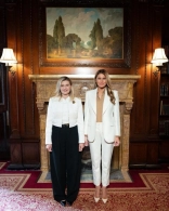 Birinci xanımlar görüşdülər&nbsp;