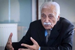 Tanınmış şair vəfat etdi