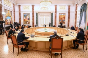 Əli Əsədov Lukaşenko ilə görüşdə iştirak edib&nbsp;