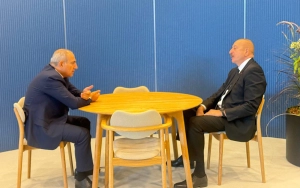 İlham Əliyev Paşinyanla görüşdü - Video&nbsp;