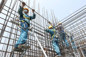 Çin neft müqabilində İranda infrastruktur qurur