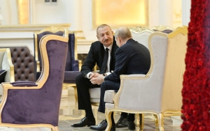 Putin Əliyevlə görüşdən əvvəl Moskvaya zəng edib&nbsp;