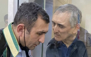 Tanınmış vəkillərin fəaliyyəti dayandırıldı - Yenilənib&nbsp;