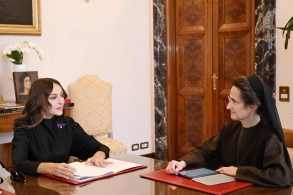 Mehriban Əliyevanın Vatikan şəhər-dövlətinin qubernatorluğunun prezidenti ilə görüşü olub