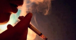 Küçədə siqaret çəkən şəxs cərimələnə bilər? 