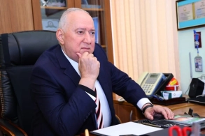 Nazirlikdən ömrünü teatra həsr etmiş direktorun dəfninə HÖRMƏTSİZLİK&nbsp;