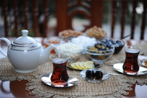 Müştəriyə "şirniyyatsız çay verilmir"&nbsp; deyən obyekt sahiblərinə XƏBƏRDARLIQ