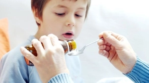 Uşaqlara dərman verərkən diqqətli olun! -&nbsp;Pediatrdan tövsiyə