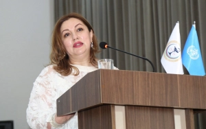 Bu həkimlər işləyə bilmək üçün rüşvət verib - Siyahı və məbləğ&nbsp;