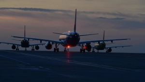 Moskvaya uçan təyyarədə adam öldü&nbsp;