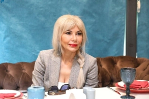 Nərgiz Cəlilova hansı generalın xanımıdır? - Diktorun maraqlı HƏYATI