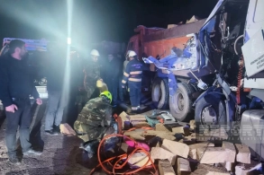 Sürücü həyatını itirdi