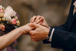 Qızını 19 yaş böyük şəxsə ərə verən ögey ata həbs olunub