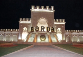 Bərdədə hamı bu hadisədən DANIŞIR: Meşəbəyinin həyat yoldaşı (VİDEO)