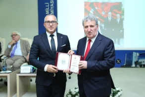 İsa Həbibbəylini tutulan təhsil eksperti ilə nə bağlayırmış? - FOTOFAKT