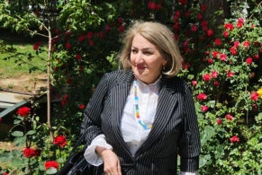 Tanınmış jurnalist və şairə Nəcibə İlkin təltif olundu