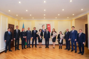 Ədliyyə naziri təltif olunmuş əməkdaşları qəbul edib