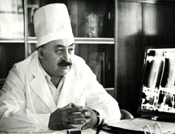 Minlərlə insanın həyatını xilas edən azərbaycanlı həkim - İlizarovun HƏYATI