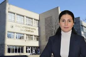 Ali təhsili olmayan rəqqasə necə REKTOR oldu?&nbsp;