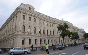 Bu məktəbə 24 saat polis mühafizəsi təyin edildi