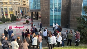 Həkimlər AYAĞA qalxdı —TƏBİB-in qarşısında AKSİYA