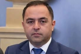  Dünən işdən çıxarılan rəisə vəzifə verildi 