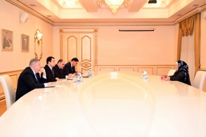 Mədəniyyət naziri Ucarda vətəndaşları QƏBUL etdi