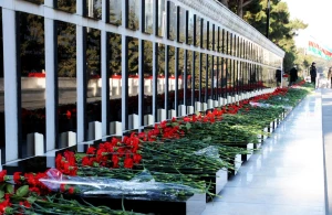 20 Yanvar İstiqlal Şəhidlərinin əziz xatirəsinə&nbsp; &nbsp;—&nbsp; Ceyhun Ərmən Vedili YAZIR