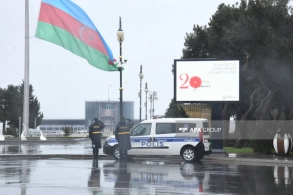 20 Yanvar şəhidlərinin xatirəsi bir dəqiqəlik sükutla yad olunub - FOTO&nbsp;