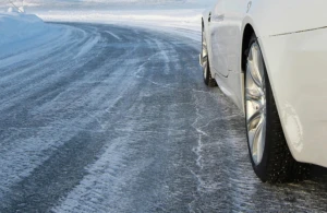 Polis yolların buz bağlaması ehtimakı ilə bağlı xəbərdarlıq edib