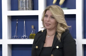 Tanınmış həkim vəzifəsindən azad edildi 