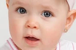 Qız uşaqlarının qulağının 5 yaşından tez deşilməsi TƏHLÜKƏLİDİR