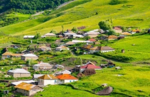 Azərbaycan kəndləri boşalır: Şəhərə axının qarşısını necə almaq olar?