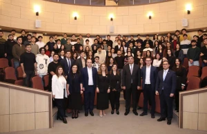 AccessBank rəhbərliyi Gənclər Gününü Bakı Ali Neft Məktəbinin tələbələri ilə birlikdə qeyd etdi