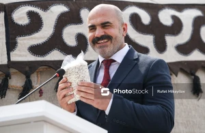 Bakıda biznesmenlə bir qrup şəxs arasında insident - Video&nbsp;