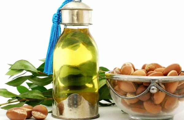 Qocalmanı gecikdirən, qırışları yox edən MÖCÜZƏVİ YAĞ