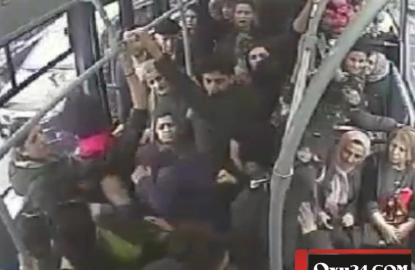 Bakıda  marşrut  avtobusunda  qadına  qarşı  İYRƏNC   HƏRƏKƏT  -