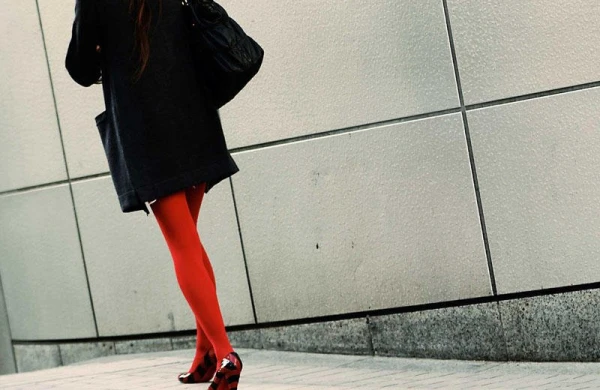 Bakının mərkəzində ƏXLAQSIZLIQ - Küçədə cinsi əlaqəyə girdilər -