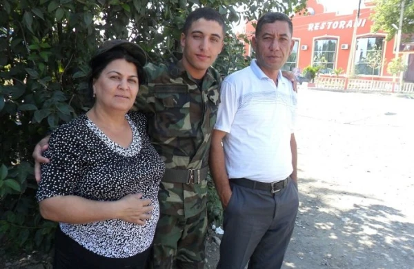 “Ana, səndən bir xahişim var,  ölsəm sən mənim üçün elə ağlama”