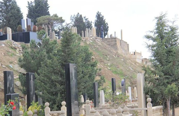 Bakıda dəfn üçün əvvəldən yerin ayrılması qəti qadağan olunub - Rəsmi