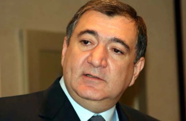 Fazil Məmmədov od püsgürdü: "Bəsdirin artıq”