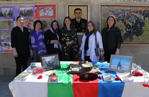 Milli Qəhrəman Samid İmanovun anım tədbiri keçirilib - FOTOLAR