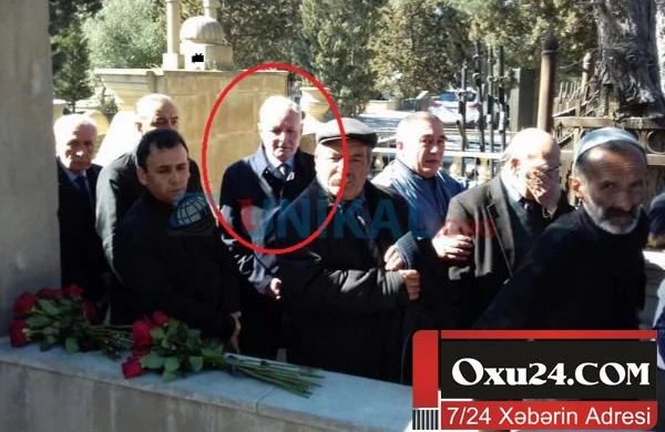 Jurnalisti döyən şəxsin anası: “Oğlum nazirin yaxını ilə birgə jurnalisti döyüb”