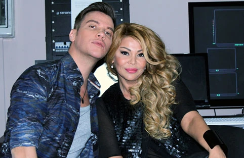 Məşhur türk ifaçı Aygünün mahnısını oxudu - VİDEO