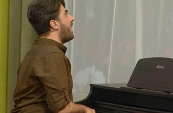 Zaur efirdə mələdi - Daha bir biabırçılıq  (VİDEO)