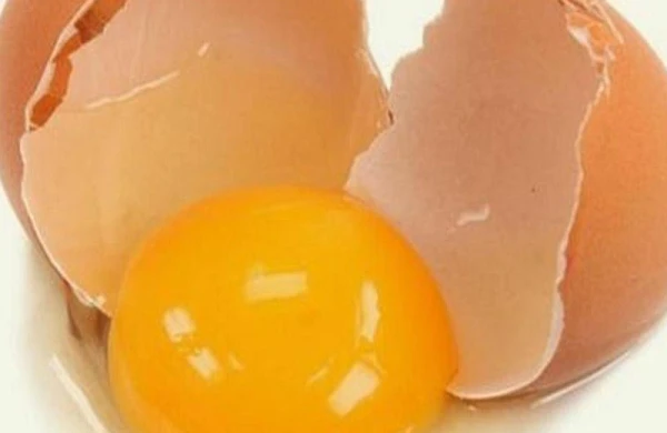 Hər gün çiy yumurta içməyin İNANILMAZ FAYDALARI