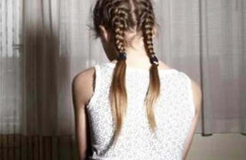 Azyaşlı qızı zorlayan yeniyetmə ona məsləhət verən psixoloqa da təcavüz etdi